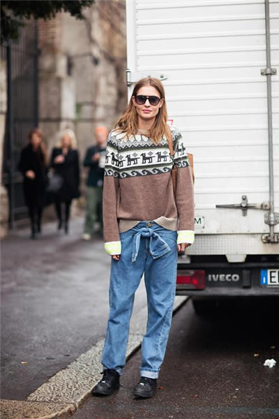 牛仔裤搭配什么上衣好看:最全牛仔裤潮流搭配看这里 牛仔裤搭配什么上衣好看:最全牛仔裤潮流搭配看这里