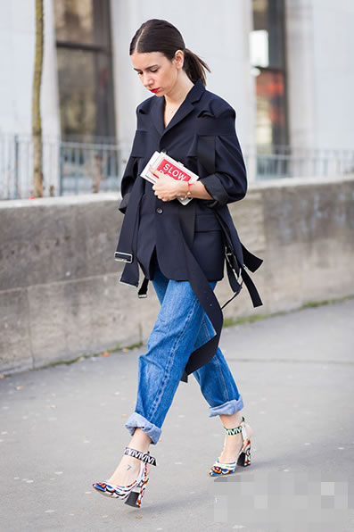 牛仔裤搭配什么?牛仔裤最完全搭配攻略看这里 牛仔裤搭配什么?牛仔裤最完全搭配攻略看这里