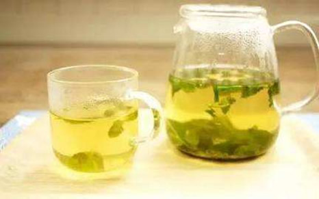 这物泡水喝从此不会再有口臭（图）