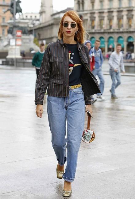 直筒牛仔裤怎么穿才潮：一条直筒牛仔裤潮流新款欣赏