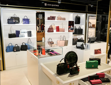 法国老佛爷百货LOUIS QUATORZE盛大开业引发时尚博主抢购热 法国老佛爷百货LOUIS QUATORZE盛大开业引发时尚博主抢购热