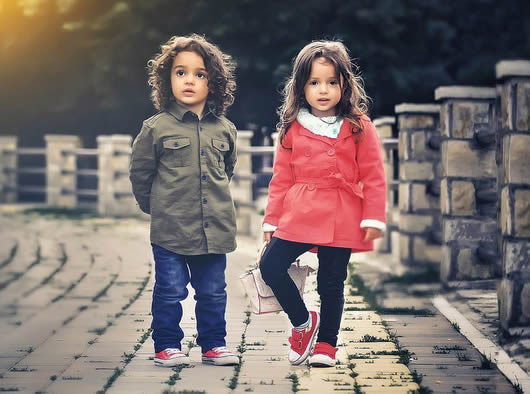 教给孩子的23个礼貌习惯:孩子人见人爱 教给孩子的23个礼貌习惯:孩子人见人爱