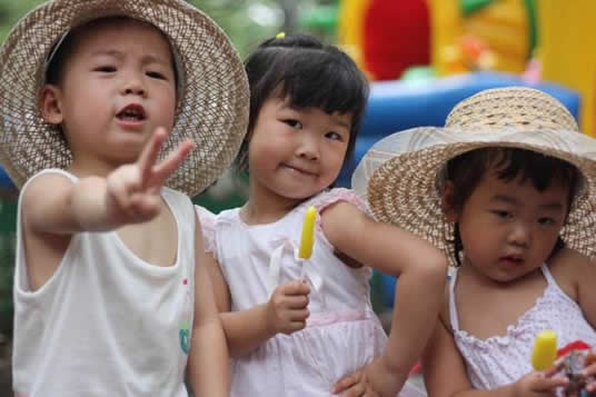 教给孩子的23个礼貌习惯:孩子人见人爱 教给孩子的23个礼貌习惯:孩子人见人爱