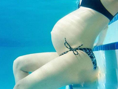 【美女孕妇水中分娩】水中分娩为何在中国不流行 【美女孕妇水中分娩】水中分娩为何在中国不流行