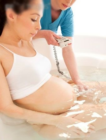 孕妇为什么要在水中分娩呢:哪些孕妇不适合水中分娩 孕妇为什么要在水中分娩呢:哪些孕妇不适合水中分娩