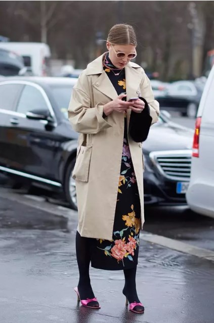 【风衣搭配裙子】风衣配裙子搭配图片:时尚更具女人味 【风衣搭配裙子】风衣配裙子搭配图片:时尚更具女人味