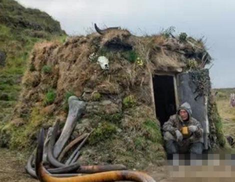 农民海边挖土 竟挖出巨额财富 农民海边挖土 竟挖出巨额财富