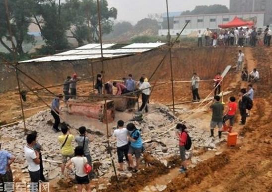 揭秘:95年成都僵尸事件开棺全过程（胆小勿入 ）