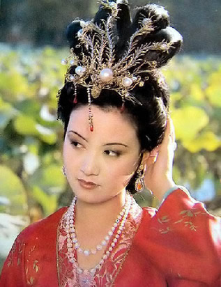 59岁王熙凤深爱61岁影帝，今为当初一个决定后悔