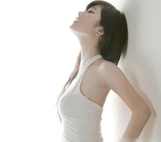 自然丰胸快速方法:教你自然丰胸简单的小妙招 自然丰胸快速方法:教你自然丰胸简单的小妙招