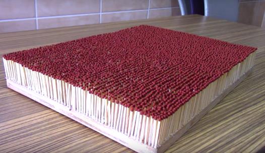 六千根火柴一齐点燃是怎样的画面（组图）