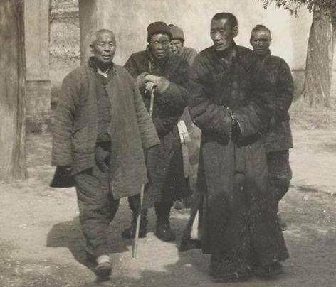 古代宫里太监们老了,死了以后去哪儿揭秘