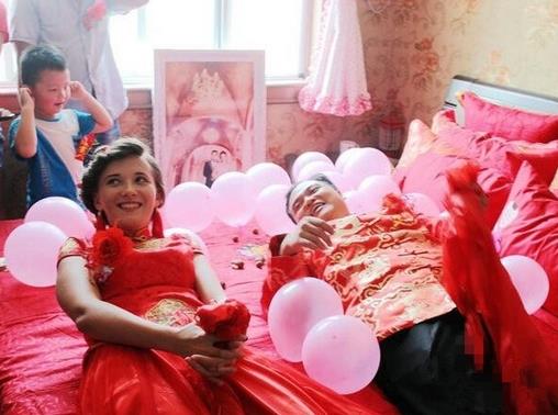 直击嫁给中国小伙的外国美女：最后一位小伙子赚大了