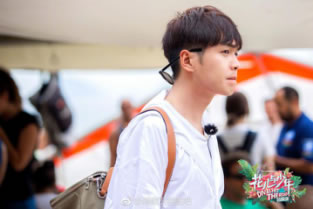 高冷人设崩塌，《花儿与少年》最接地气的竟然是小哥哥张若昀