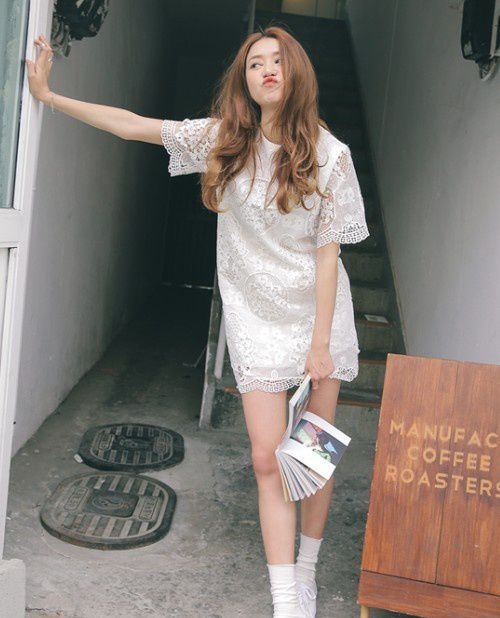 美女透视镂空装：低调的性感最迷人