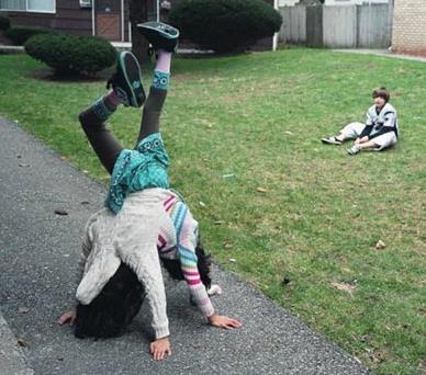 连体姐妹的共享生活:一辈子在一起(组图)