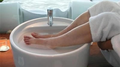 用这物洗脚一周后脚再也不臭:效果优秀(图) 用这物洗脚一周后脚再也不臭:效果优秀(图)