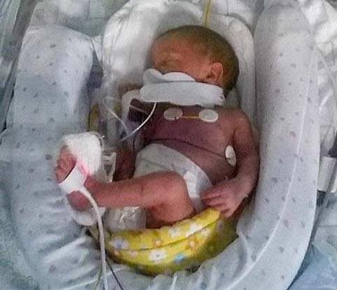 女子脑死亡107天后产下“奇迹宝宝”（母爱的伟大）