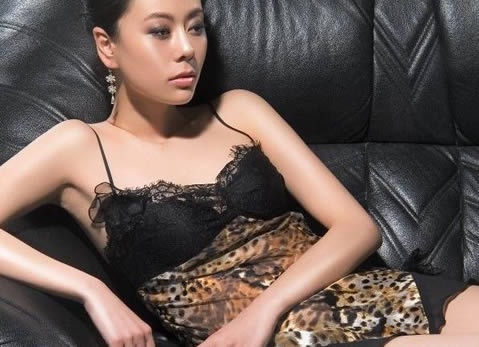 为给章子怡当裸替!她毁了自己（图）