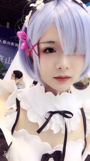 气质甜美主播遭表白 一开口震惊求爱者(组图) 气质甜美主播遭表白 一开口震惊求爱者(组图)