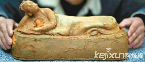 重庆古墓惊现800年前“睡美人” 重庆古墓惊现800年前“睡美人”