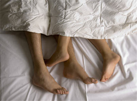 夫妻同床睡,醒来竟一亡一残!（全文）