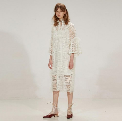 教你穿衣打扮技巧：怎样搭配连衣裙穿出气质