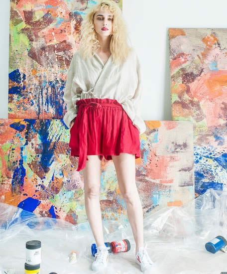 休闲短裤阔腿裤搭配图片欣赏：收腰显瘦秀出美腿（图）