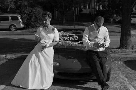 当手机消失人类竟会变成这样子（图）