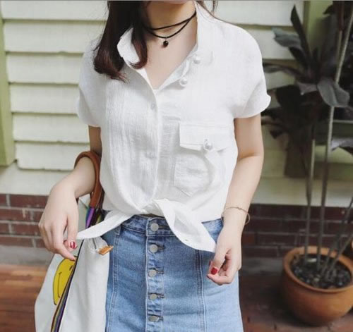白衬衫搭配牛仔短裙示范:女生最爱穿搭(图) 白衬衫搭配牛仔短裙示范:女生最爱穿搭(图)