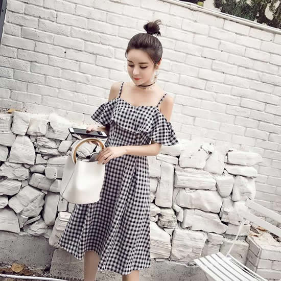 好看时尚显气质:30-35岁女人穿的连衣裙优雅更动人 好看时尚显气质:30-35岁女人穿的连衣裙优雅更动人