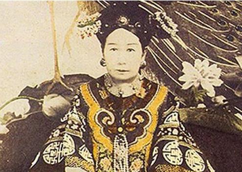 老太监揭秘给太后洗澡全过程（图）