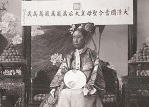 老太监揭秘给太后洗澡全过程（图）