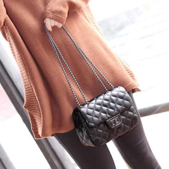 款式简单好看的小方包：时髦洋气物美价廉（图）