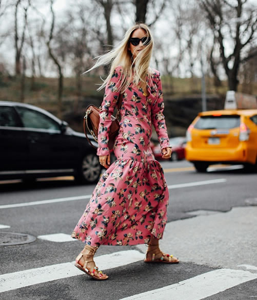 2017夏季流行连衣裙有哪些:女人时髦穿出女人味 2017夏季流行连衣裙有哪些:女人时髦穿出女人味