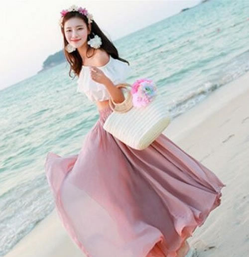 雪纺半身长裙搭配示范欣赏:好身材穿出来(图 雪纺半身长裙搭配示范欣赏:好身材穿出来(图