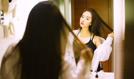 2015年火辣身材杨柳：2015最美艺考生杨柳美照