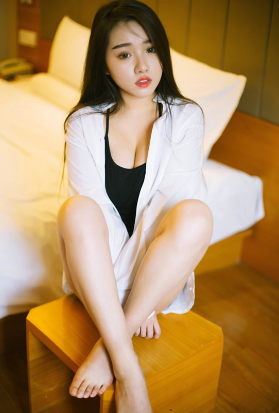 2015年火辣身材杨柳：2015最美艺考生杨柳美照