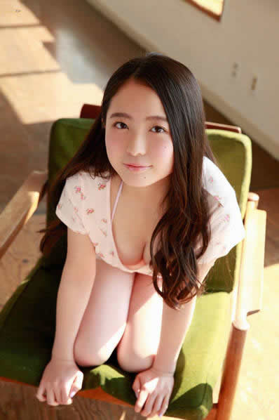 女孩什么时候穿文胸比较好:女孩发育期间穿什么内衣 女孩什么时候穿文胸比较好:女孩发育期间穿什么内衣