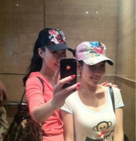 谢贤年轻时照片帅气逼人：谢贤年轻时女友照片曝光