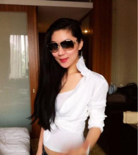 谢贤年轻时照片帅气逼人：谢贤年轻时女友照片曝光