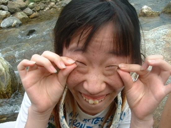 最丑女子组合：美女看烦了来看看最丑的20名女子