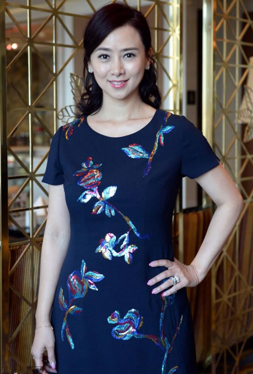 49岁翁虹近照曝光：光彩迷人依然美丽如初（图）