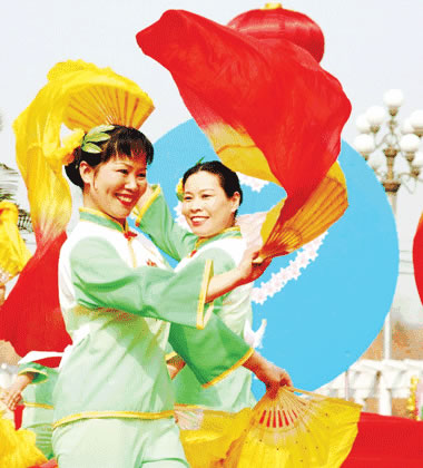 趣谈春节民俗:现代人过春节的十大新民俗(全文) 趣谈春节民俗:现代人过春节的十大新民俗(全文)