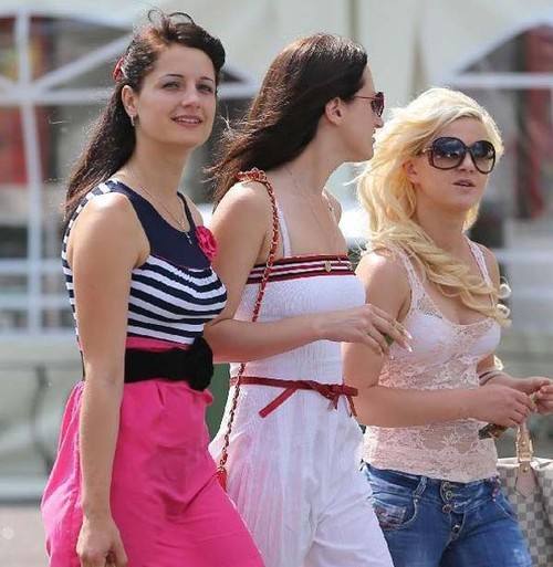 俄美女为何最爱中国男人? 看完你就知道了