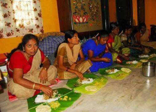 印度人为什么用手抓饭吃:为什么印度人吃饭用手 印度人为什么用手抓饭吃:为什么印度人吃饭用手