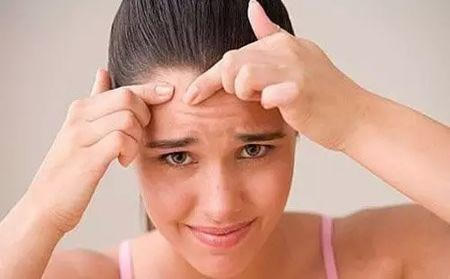 女生青春痘一般长多久才能好：去除青春痘要怎么做