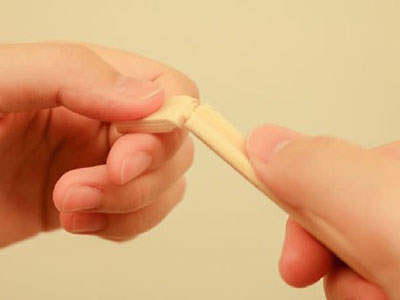 一次性筷子尾部 一次性筷子尾部竟有这大用途 一次性筷子尾部 一次性筷子尾部竟有这大用途