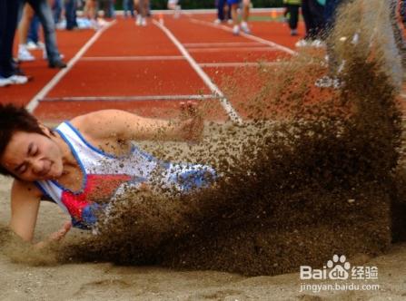 女子三级跳远世界纪录：如何提高立定三级跳远