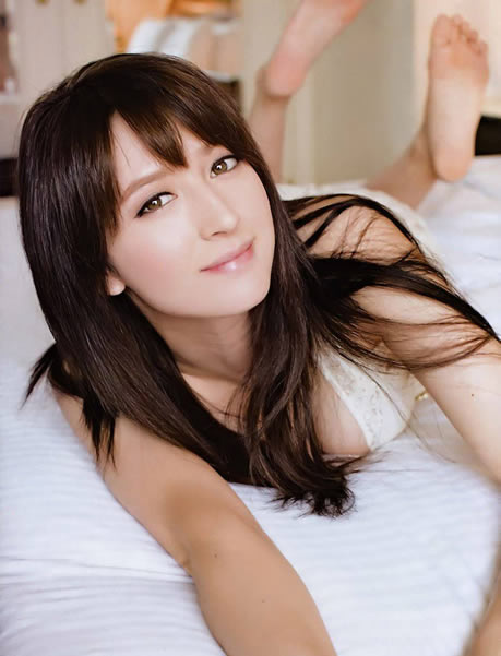 日本混血美女：难忘得混血女神莉亚迪桑（组图）